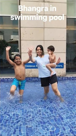 Bhangra in swimming pool💃 🏖️🥽|#viral #shorts #short #trending#youtubeshorts #dance#trending#ytshorts