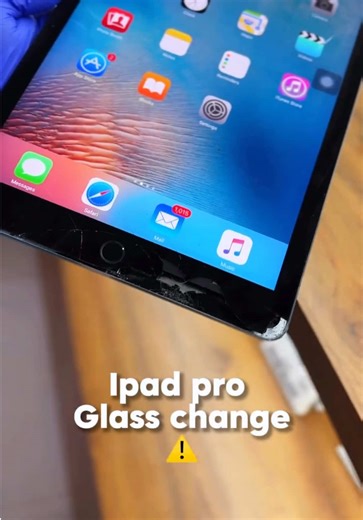 Don't let a cracked screen ruin your workflow DM to book your fix! 📍Abudhabi - ME-10/ME-11 9710501617769 #glasschange #ipad #repair