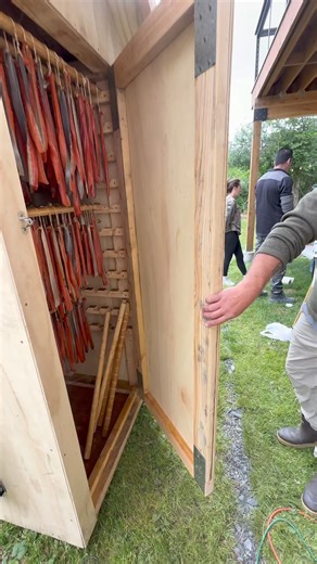 139K views · 1.6K reactions | A friends new smoke house built. Smoking up copper river sockeye then canning  Tap the “watch video” for full video  #Alaska #smokedsalmon #Salmon | Alaska Outdoors Television | Facebook
