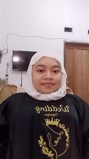 Naura kawaii_makeup (@kawaii_wedding)’s videos with suara asli - tukanghenna