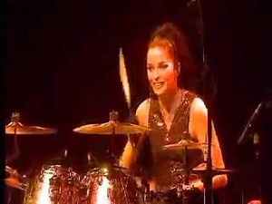 The Corrs- Caroline Corrs Live in London Wembley 2000- Paddy Mccarthy (amazing performance).avi