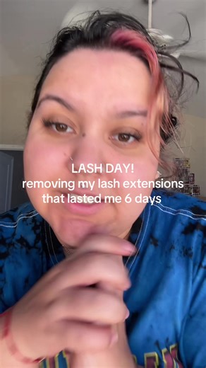 Quick Guide to Removing Lash Extensions at Home