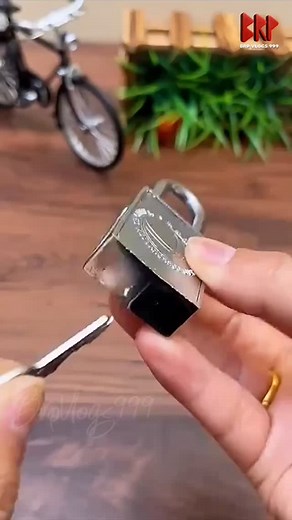 662 reactions · 11 shares | Keyless Magnetic Padlock #Shorts #key #lock #doors #door #house #home #family #parents #magnetic #Youtube #anantapur #BRPVlogs999 @BRPVlogs999 | Rajendra Prasad | Facebook