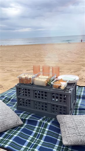 129 reactions · 4 comments | A Clax picnic to kick off weekend-eve! And she’s about to go on sale - Clax Cart Australia’s Black Friday Sale launches on Friday 28th of November at 9am. 7 DAYS TO GO! 勇 #ClaxCart #EasyLiving #FoldAndGo #SmartDesign #InnovativeTools #PortableCart #OrganisationMadeEasy #EffortlessEfficiency #CompactDesign #WorkSmarter #blackfridaysale | Clax Cart | Facebook