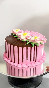 #fbreels #reelsvideoシ #reelsviralシ #reelsfypシ #facebookviral #viral #Amazing #beautiful #chocolatecake #birthdaycake | Dessert Studio