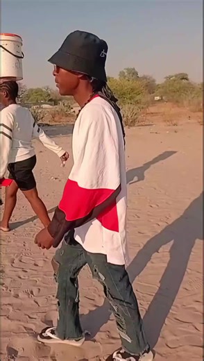 filho das grandes lendas do repper Angolano 🇦🇴 reencarnação dos Americanos Son of the great legends of Trap and Reincarnation of the American Trap?