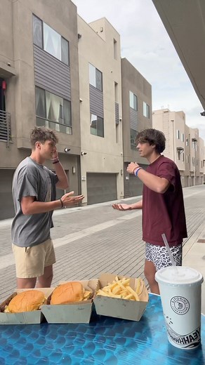 528K views · 10K reactions | Best burgers in LA | Carson Genal | Facebook