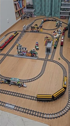 3 LEGO trains, 3 separate tracks perfect run! 🚂
