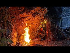 I Built the PERFECT Cliff Cave Shelter for Wilderness Survival!