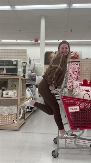 Treasure hunting with Mae Lutz at bealls