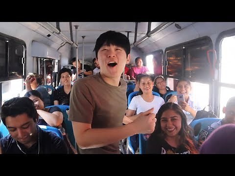 COREANO SUBE EN UN CAMION POR PRIMERA VEZ