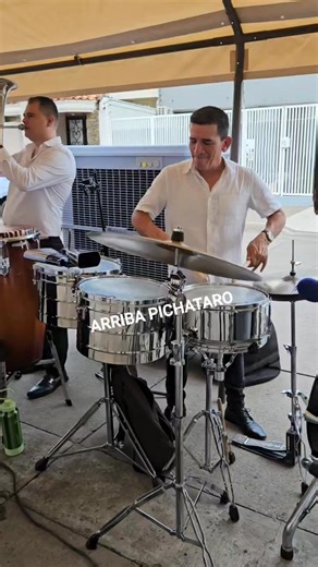 Arriba Pichataro ajuaaaaa #Banda #BandaEnVivo #BandaSinaloense | Amilcar Morales