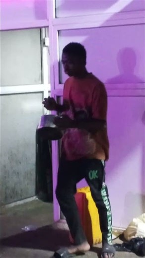 Wahala Pro Max!!! See person Uncle dey eat for Pot of soup 😂😂😂