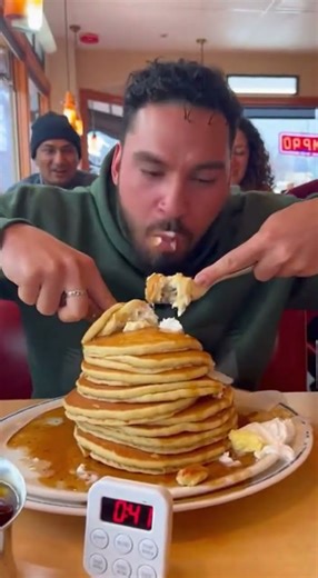 Wildest food challenges across the USA! From giant burgers to hotdog speed runs and pancakes