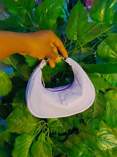 "THE PUFF LUXE" in lilac colour Small in size, big on style. A chic m...