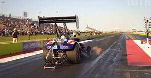 Fuel Altered Dragster Runs 4-Second, 300-MPH Quarter-Mile, Sets World Records