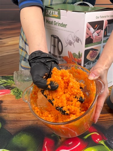 Multifunctional Meat Grinder and Blender for Quick Meals