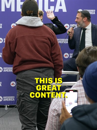 Milo Yiannopoulos & Shkreli MOCK Screaming Heckler #News #Politics #PennState