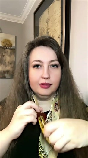 A Simple Scarf Knot That Looks Expensive.