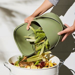 Come on, get scrappy with our NEW Five Two Down-to-Earth Compost Bin! Over 350 comments from our community helped us design a bin that’s got their wish list covered: It keeps odors masked, sits pretty on the countertop, and holds days (and we mean days) of scraps. SHOP HERE: https://f52.co/3vljqFY | Food52