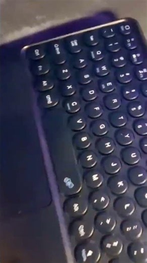 My first vlog Unboxing of wireless keyboard 🎹