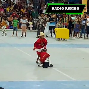 252K views · 29K reactions | Apoyemos a este niño talentoso que demuestra que todo lo que uno se propone lo puede lograr. Juan David, es estudiante del 4 grado de primaria de la I.E. 17074 Pedro Emilio Paulet Mostajo de la ciudad de Bagua Grande del departamento de Amazonas. Su institución organizó el primer concurso de huayno, al presentarse deleitaron al público con un huayno y junto a su compañerita se llevaron el primer lugar en esta presentación. | Radio Rumbo Huancayo | Facebook