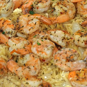 11K views · 239 reactions | Shrimp Orzo Orzo with shrimp is so easly to make for a meal with maximum flavor! Fast and fresh dinner! Recipe: https://whatsinthepan.com/shrimp-orzo/ | What's in the Pan | Facebook