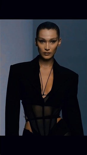 Bella Hadid — Iconic Runway Queen ✨