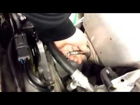 How to remove and replace an oxygen sensor on a 01 Accord