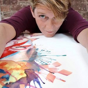 ✨ Meet Sarah ✨ The artist behind these beautiful stylised paintings! From pet portraits to wild animals, Sarah paints them all using her fun and unique style. Follow her on Facebook to keep up to date with her latest pieces ❤ | Sarah Taylor Art