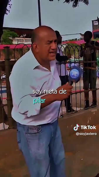 Mi prima Alexandra cuando lo entrevistó José Delgado… Nieta de Pilar, hija de Alexandra