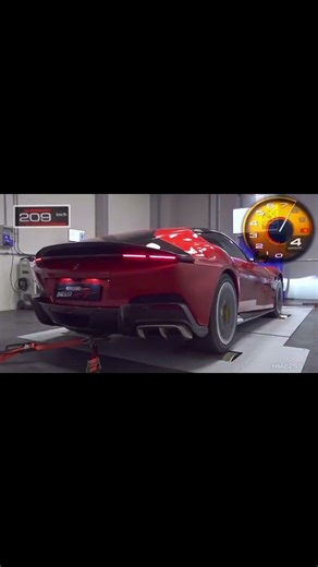 Ferrari 12 cilindri very loud V12 engine