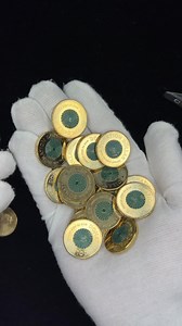 $1 Roll Opening ASMR 🔊 #coinxchange #coincollector #coincollecting #coins #ilovecoins #coinlover #australia #numismatics #noodling #collection #money #banknotes #royalaustralianmint #perthmint #cash #canberra #dollar #australianhistory | coinxchange