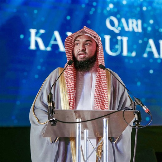 Surah Al-Furqan 70-75 Qur’an - A path to closeness 📍 East London Mosque, London Muslim centre, Ground floor hall, UK #hafezkamrulalom #quranrecitation #قران_كريم #holyspirit #explore