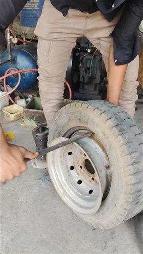 "Tyre repairing machine" #viralshort #tyer #repairing #machine