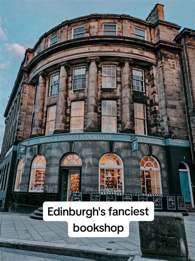 They bring you free tea and coffee as you browse in this bookshop, and it has bookshelf ladders of dreams galore! You can go to Topping & Co, off the top of Leith Walk, and buy books and chat to booksellers and pretend you are in a palatial library. Bliss. Love ya @toppingsedin , slàinte mhòr, Portia x #bookshop #booktokuk #edinburgh #edinburghfringe #authorlife