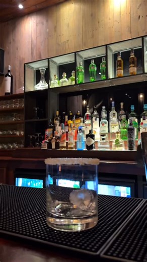 The lights dim, the night begins…it’s Ankole time.🥂 Kitisuru: 0702 202020 0703 212121 Kilimani: 0710 202020 #ExperienceAnkoleGrill #AnkoleGrillExperience #Ankole #AnkoleGrill #NairobiDining #Foodie #DiningExperience #Nairobi | Ankole Grill