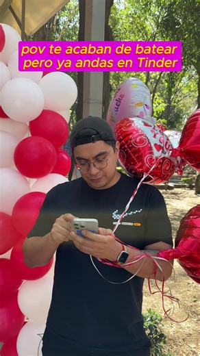 Usa Tinder y actúa como si nada 💅 - Soldado Caído