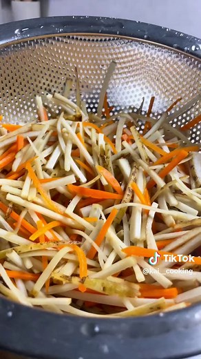 美味しい胡麻ごぼうサラダの簡単レシピ