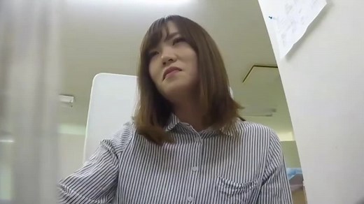 36. Japanese girl farting loudly in the office 💥 “WARNING: Wettest Fart Ever Caught 💨💦