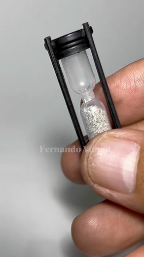 5.8K reactions · 232 shares | DIY Miniature Hourglass Tutorial | Easy Craft Idea  #MiniatureArt #dioramaartist #miniaturequotes #miniatureartwork #fyp #everyone #dioramaart #filipino #miniature #DIY #diorama | Fernando Yumul | Facebook