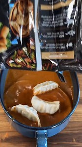 1.1M views · 10K reactions | The secret to the easiest dinner ever Wonton Dinner Casserole  Ingredients 2 teaspoons minced fresh garlic 1 teaspoon minced fresh ginger 3 tablespoons soy sauce 1 tablespoon rice vinegar #foryou #foryoupage #fypシ #fyp #reels #reelsviral #reelsfb #cookingtips #Recipe #foodrecipe #food #foodie | All Delishes | Facebook