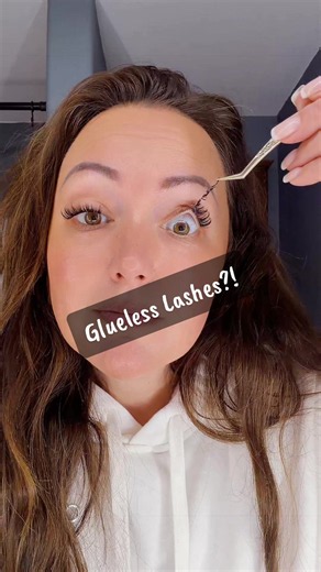 Lashes that don’t need glue or sealer?! Yes please! The Moxie Lash lashes can be worn up to 7 days, or take them off after a day and resume them multiple times!! #moxielash #diylashes #nogluelashes #lashday #lashes