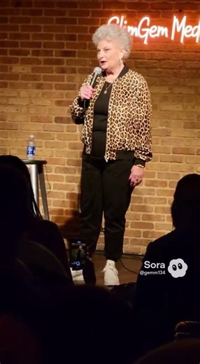 White Grandma From the HOOD 😭 #sora2#standupcomedy #blackcomedy#granny