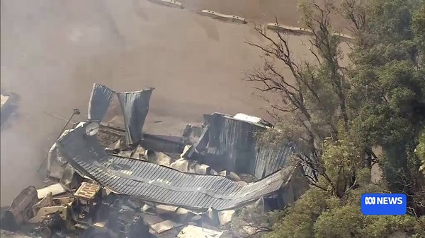 One home, several buildings destroyed in Woottating, The Lakes bushfire in Perth's east
