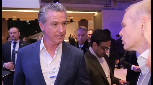 跟着纽森学英语“有骨气！Have a backbone！”