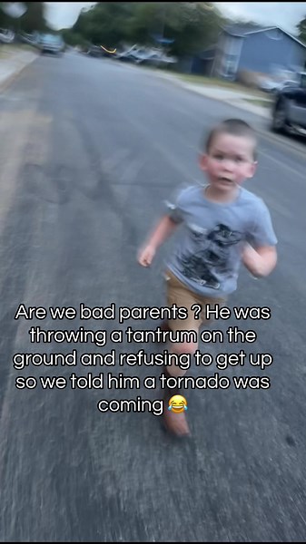 Good parenting or bad parenting ? 😂💀🤷🏻‍♀️#badparenting #goodparenting? #funny #funnyvideos #tornado