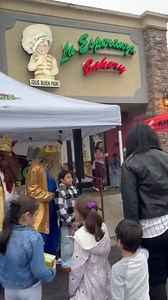 Ven tómate la foto con los reyes magos !!! Aquí en la Esperanza Bakery 1702 E morris st Dalton Ga Te esperamos!!!!!#reyesmagos #dalton #laesperanzabakery | La Esperanza Bakery