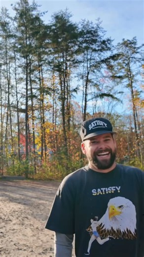 Adam Perry on Instagram: "Shows up in the full @satisfyrunning kit only to finish back of the pack* 80% of ultra running is looking good, the other 20% will iron itself out… @bargainboysmedia"