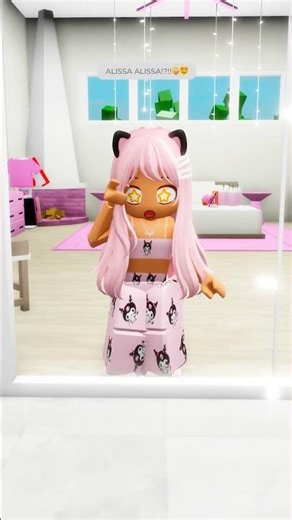i woke up alissa so she would dance with me😼💃#robloxshorts #roblox